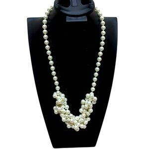 NEW beautiful faux pearl cluster necklace fishhook gold clasp 11 inch drop NWOT